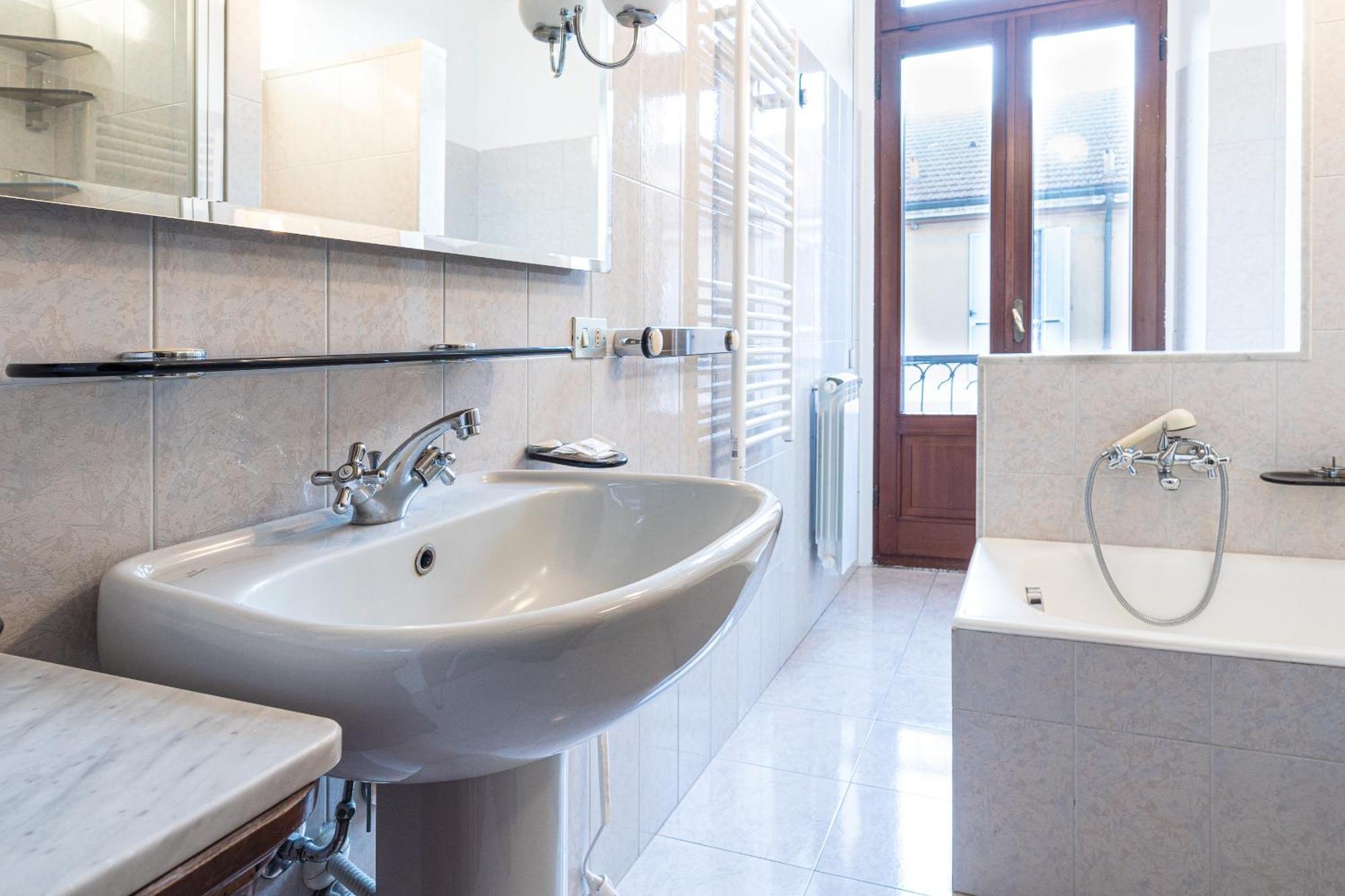 Easy Central Apartment - Milano Porta Romana ภายนอก รูปภาพ
